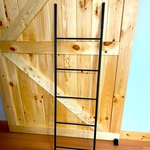 Blanket/Towel Ladder.